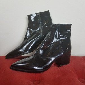 Miu Miu Booties Black Leather Mismatched R39.5 L36